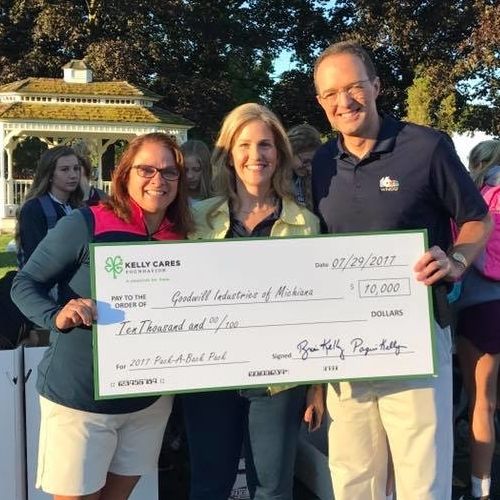 Kelly Cares Foundation Donates $10,000 to "16 Pack-A-Backpack"